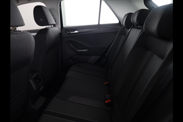 Volkswagen T-Roc 1.0 TSI Life 110 pk | Navigatie | Parkeersensoren (Park assist) | Achteruitrijcamera | Adaptieve cruise control | Stoelverwarming | LED koplampen | Apple carplay / Android auto |