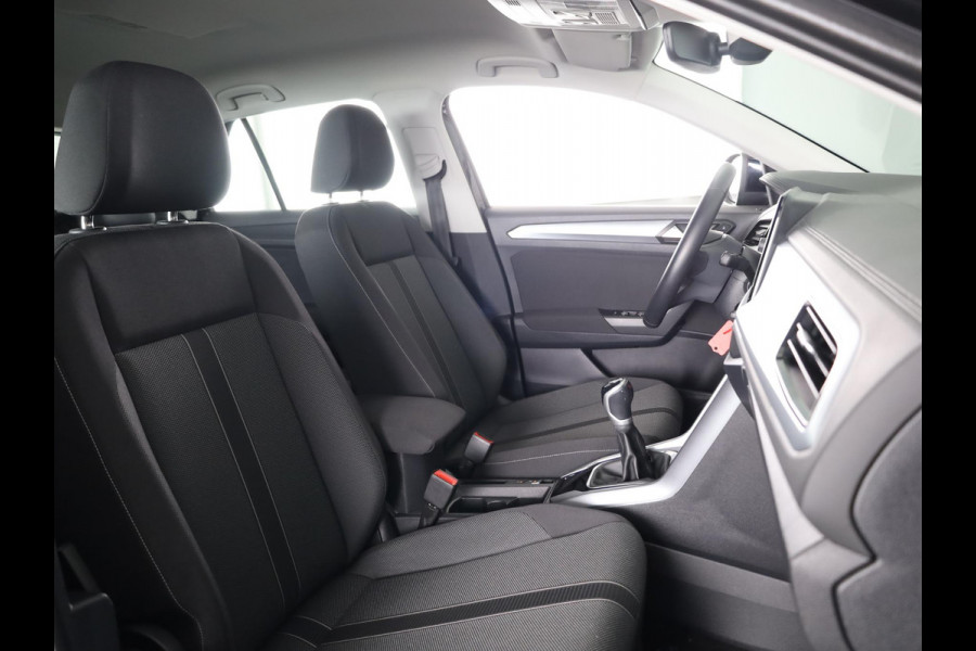 Volkswagen T-Roc 1.0 TSI Life 110 pk | Navigatie | Parkeersensoren (Park assist) | Achteruitrijcamera | Adaptieve cruise control | Stoelverwarming | LED koplampen | Apple carplay / Android auto |