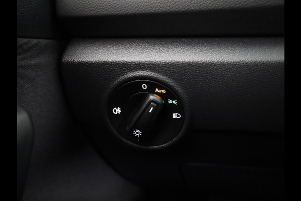 Volkswagen T-Roc 1.0 TSI Life 110 pk | Navigatie | Parkeersensoren (Park assist) | Achteruitrijcamera | Adaptieve cruise control | Stoelverwarming | LED koplampen | Apple carplay / Android auto |