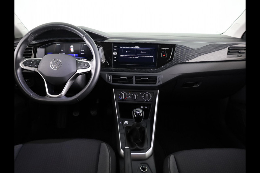 Volkswagen Taigo 1.0 TSI Life Edition 95 pk | Navigatie via App | Parkeersensoren (achter) | Achteruitrijcamera | Adaptieve cruise control | Lane assist | LED koplampen |