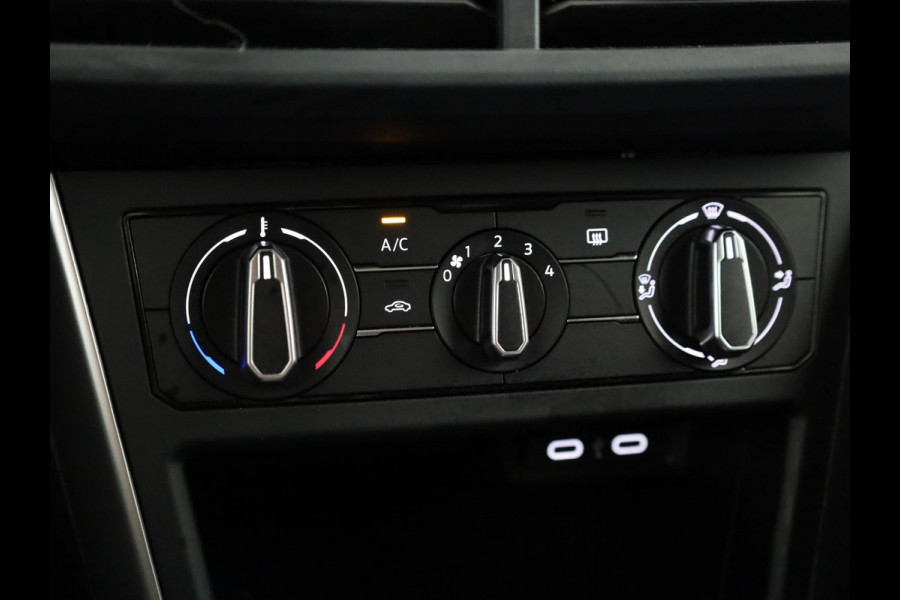 Volkswagen Taigo 1.0 TSI Life Edition 95 pk | Navigatie via App | Parkeersensoren (achter) | Achteruitrijcamera | Adaptieve cruise control | Lane assist | LED koplampen |