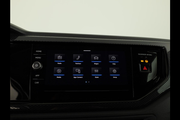 Volkswagen Taigo Life Edition 1.0 95 pk 5 versn. Hand | Climatronic | Trekhaak | Stoelverwarming | Camera |