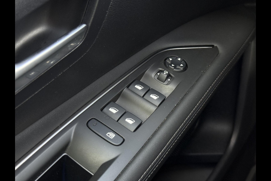 Peugeot 3008 1.2 PureTech Allure 1e Eigenaar|Camera|Carplay|Trekhaak|Cruise|D-riem vv in 2025|PDC|Dealer onderhouden|N.A.P|Nieuwe APK bij aflevering