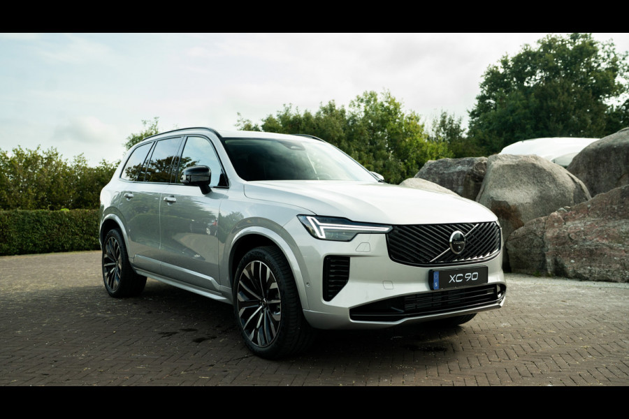 Volvo XC90 T8 455PK Plug-in hybrid AWD Ultra Dark | BLIS | 360 Camera | H&K | Luchtvering | Trekhaak | Pano | HUD | ACC |