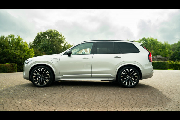 Volvo XC90 T8 455PK Plug-in hybrid AWD Ultra Dark | BLIS | 360 Camera | H&K | Luchtvering | Trekhaak | Pano | HUD | ACC |