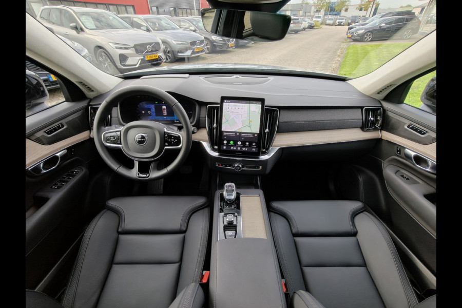 Volvo XC90 T8 455PK Plug-in hybrid AWD Ultra Dark | BLIS | 360 Camera | H&K | Luchtvering | Trekhaak | Pano | HUD | ACC |