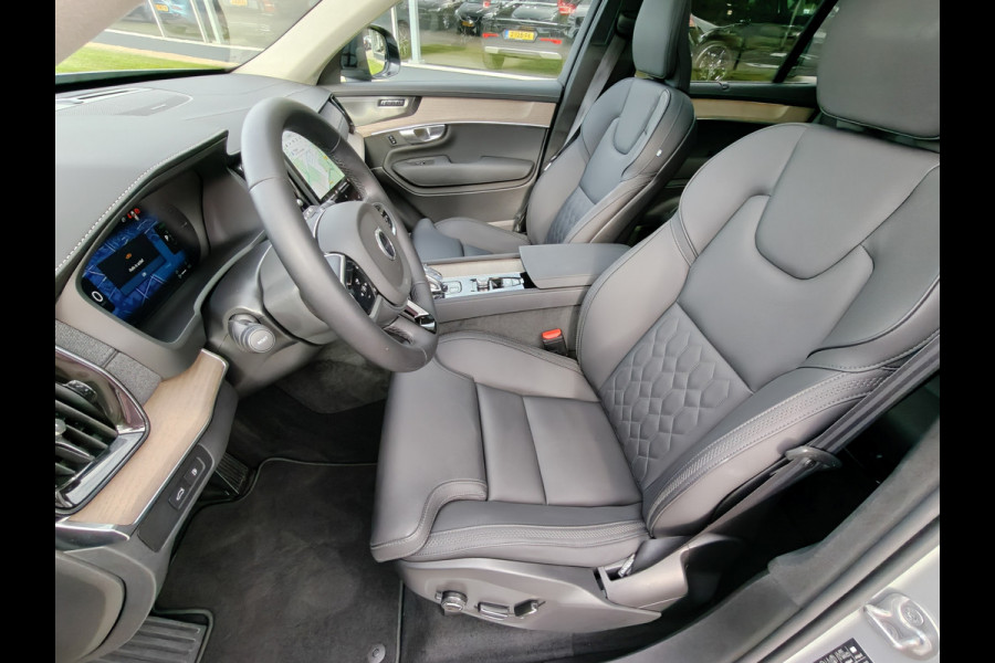 Volvo XC90 T8 455PK Plug-in hybrid AWD Ultra Dark | BLIS | 360 Camera | H&K | Luchtvering | Trekhaak | Pano | HUD | ACC |