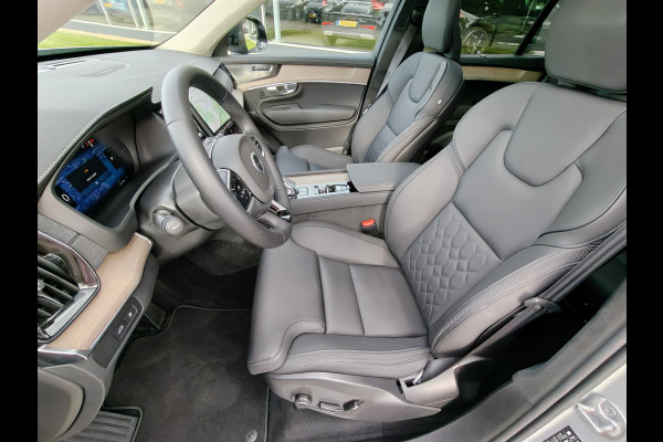 Volvo XC90 T8 455PK Plug-in hybrid AWD Ultra Dark | BLIS | 360 Camera | H&K | Luchtvering | Trekhaak | Pano | HUD | ACC |