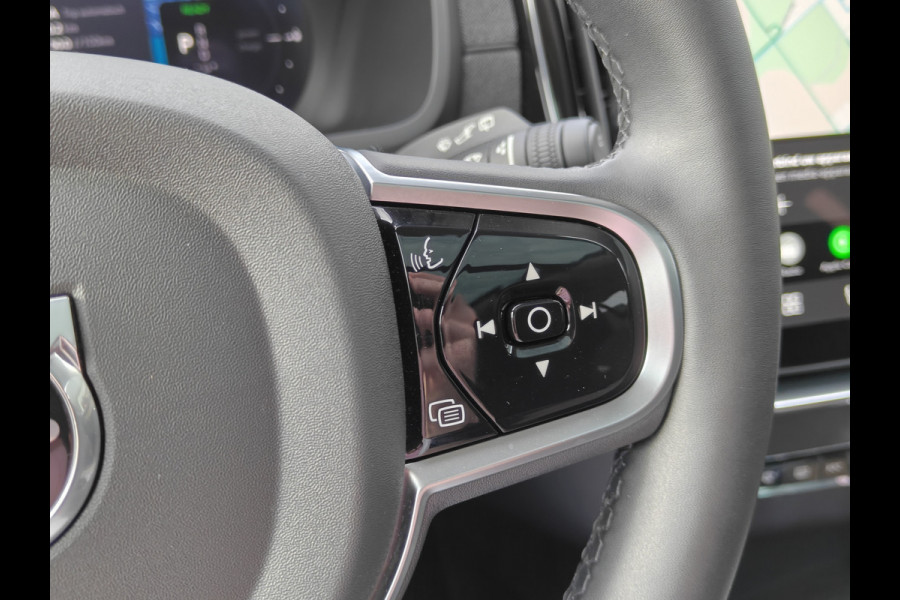 Volvo XC90 T8 455PK Plug-in hybrid AWD Ultra Dark | BLIS | 360 Camera | H&K | Luchtvering | Trekhaak | Pano | HUD | ACC |