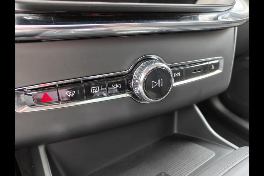 Volvo XC90 T8 455PK Plug-in hybrid AWD Ultra Dark | BLIS | 360 Camera | H&K | Luchtvering | Trekhaak | Pano | HUD | ACC |