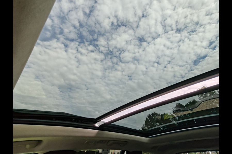 Volvo XC90 T8 455PK Plug-in hybrid AWD Ultra Dark | BLIS | 360 Camera | H&K | Luchtvering | Trekhaak | Pano | HUD | ACC |