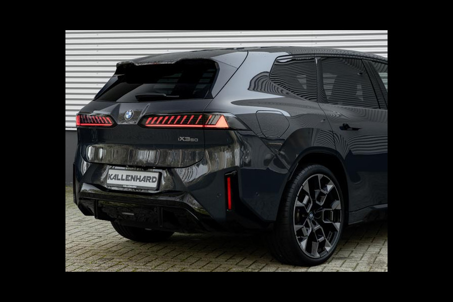 BMW iX3 50 xDrive - M-Sport Pro - Pano - M-Zetels - Highway Assistant