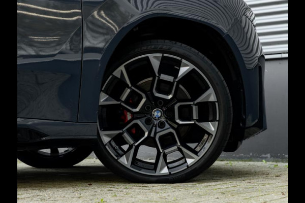 BMW iX3 50 xDrive - M-Sport Pro - Pano - M-Zetels - Highway Assistant