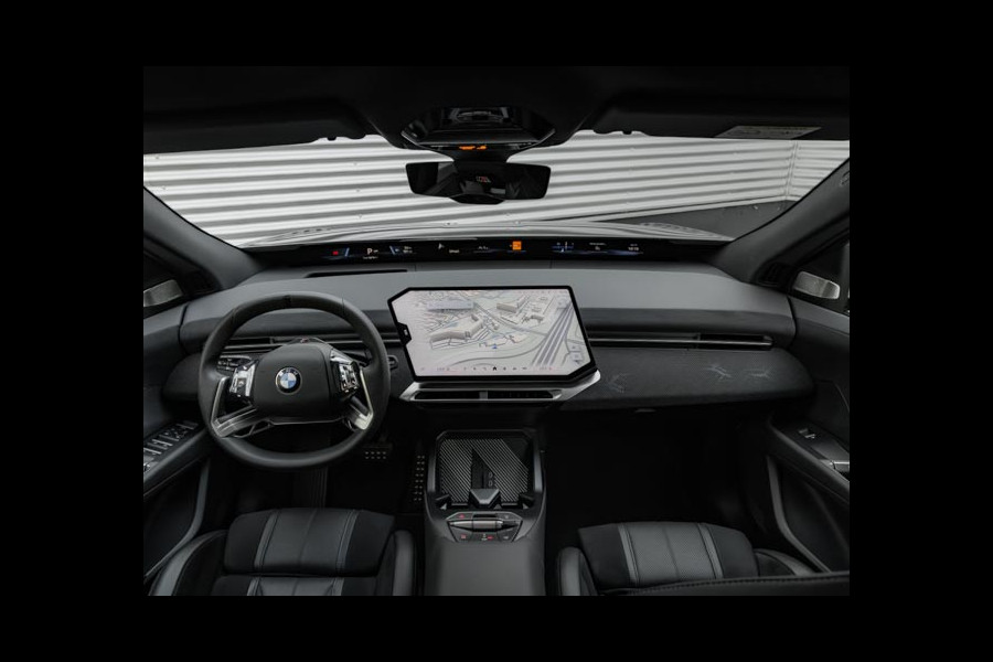 BMW iX3 50 xDrive - M-Sport Pro - Pano - M-Zetels - Highway Assistant