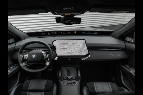 BMW iX3 50 xDrive - M-Sport Pro - Pano - M-Zetels - Highway Assistant