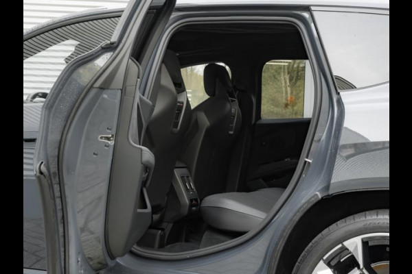 BMW iX3 50 xDrive - M-Sport Pro - Pano - M-Zetels - Highway Assistant