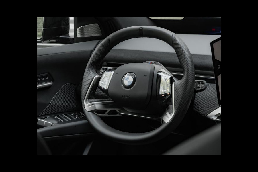 BMW iX3 50 xDrive - M-Sport Pro - Pano - M-Zetels - Highway Assistant