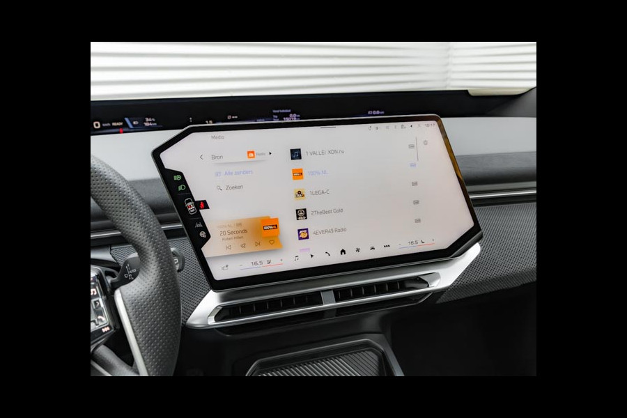 BMW iX3 50 xDrive - M-Sport Pro - Pano - M-Zetels - Highway Assistant