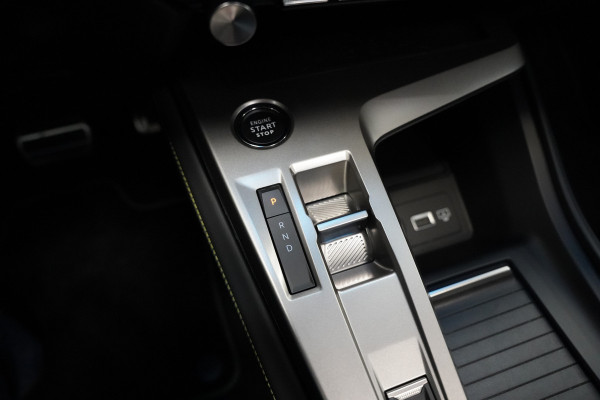 Peugeot e-408 GT Avantage 58 kWh Full-led Panoramadak 19'lmv