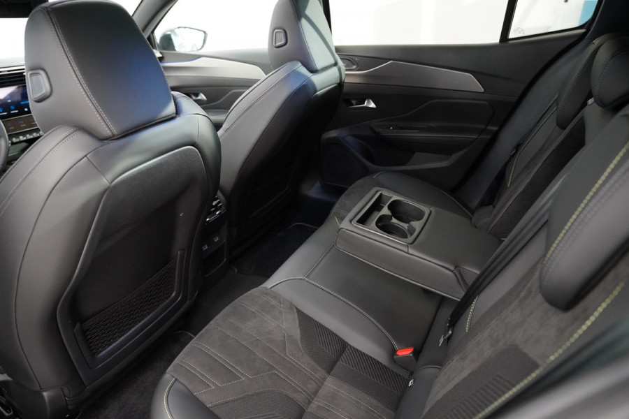 Peugeot e-408 GT Avantage 58 kWh Full-led Panoramadak 19'lmv