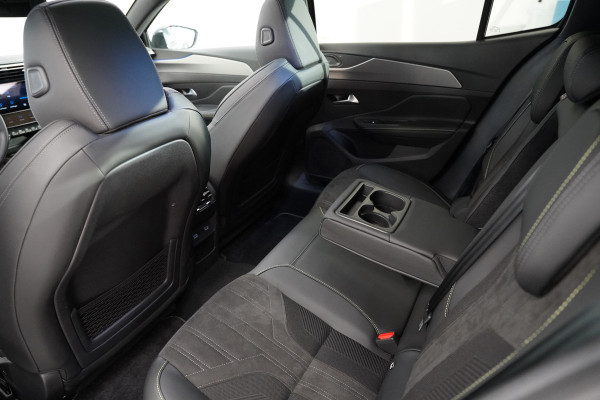 Peugeot e-408 GT Avantage 58 kWh Full-led Panoramadak 19'lmv