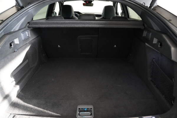 Peugeot e-408 GT Avantage 58 kWh Full-led Panoramadak 19'lmv