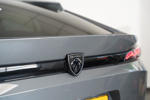 Peugeot e-408 GT Avantage 58 kWh Full-led Panoramadak 19'lmv
