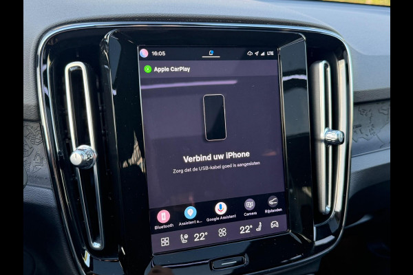 Volvo XC40 Single Motor Extended Range Ultimate 82 kWh SOH 100%| FULL OPTION| HARMAN KARDON| ELEKTRISCHE STOEL + MEMORY| PANORAMADAK| 360 CAMERA| ELEK. TREKHAAK| STOEL + STUURVERWARMING