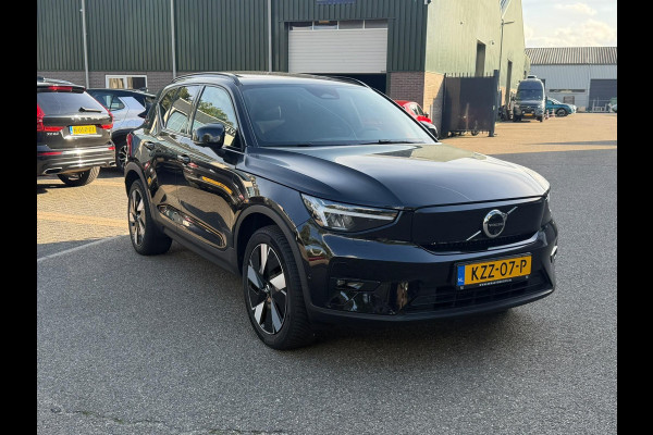 Volvo XC40 Single Motor Extended Range Ultimate 82 kWh SOH 100%| FULL OPTION| HARMAN KARDON| ELEKTRISCHE STOEL + MEMORY| PANORAMADAK| 360 CAMERA| ELEK. TREKHAAK| STOEL + STUURVERWARMING