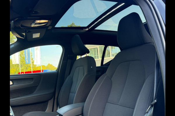 Volvo XC40 Single Motor Extended Range Ultimate 82 kWh SOH 100%| FULL OPTION| HARMAN KARDON| ELEKTRISCHE STOEL + MEMORY| PANORAMADAK| 360 CAMERA| ELEK. TREKHAAK| STOEL + STUURVERWARMING
