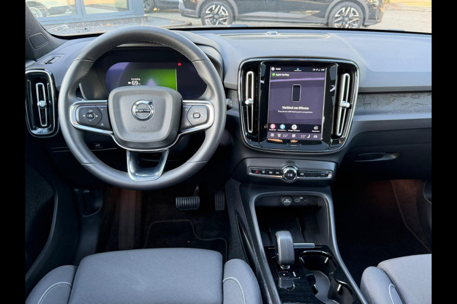 Volvo XC40 Single Motor Extended Range Ultimate 82 kWh SOH 100%| FULL OPTION| HARMAN KARDON| ELEKTRISCHE STOEL + MEMORY| PANORAMADAK| 360 CAMERA| ELEK. TREKHAAK| STOEL + STUURVERWARMING