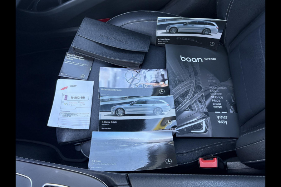 Mercedes-Benz E-Klasse Estate 300 e Business Solution AMG MERCEDES GARANTIE T/M 03-2028 | SOH 93% | PANORAMADAK | ELEKTRISCHE TREKHAAK | DEALER ONDERHOUDEN | APPLE CARPLAY/ANDROID AUTO | BURMESTER AUDIO | 360° CAMERA |
