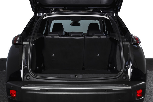Peugeot 2008 1.2 PureTech 100 PK Allure | Cruise | PDC | Camera | Carplay/Android | ECC | LM 17" |