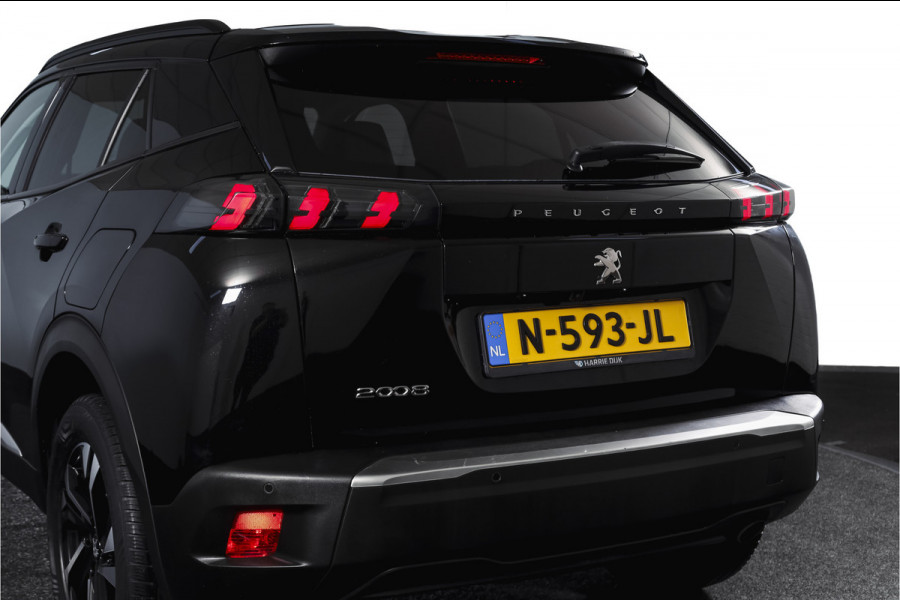 Peugeot 2008 1.2 PureTech 100 PK Allure | Cruise | PDC | Camera | Carplay/Android | ECC | LM 17" |