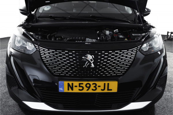Peugeot 2008 1.2 PureTech 100 PK Allure | Cruise | PDC | Camera | Carplay/Android | ECC | LM 17" |