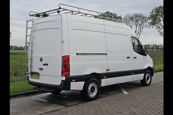 Mercedes-Benz Sprinter 316 2.2 CDI L2H2 EURO VI-D Cruise control, Airco, Standkachel, Mbux, Carplay, Navi, Camera, Climate control, Dodehoek detectie, Imperiaal, Trap, 3.5T-Trekhaak