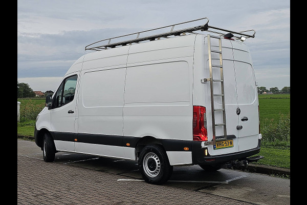 Mercedes-Benz Sprinter 316 2.2 CDI L2H2 EURO VI-D Cruise control, Airco, Standkachel, Mbux, Carplay, Navi, Camera, Climate control, Dodehoek detectie, Imperiaal, Trap, 3.5T-Trekhaak