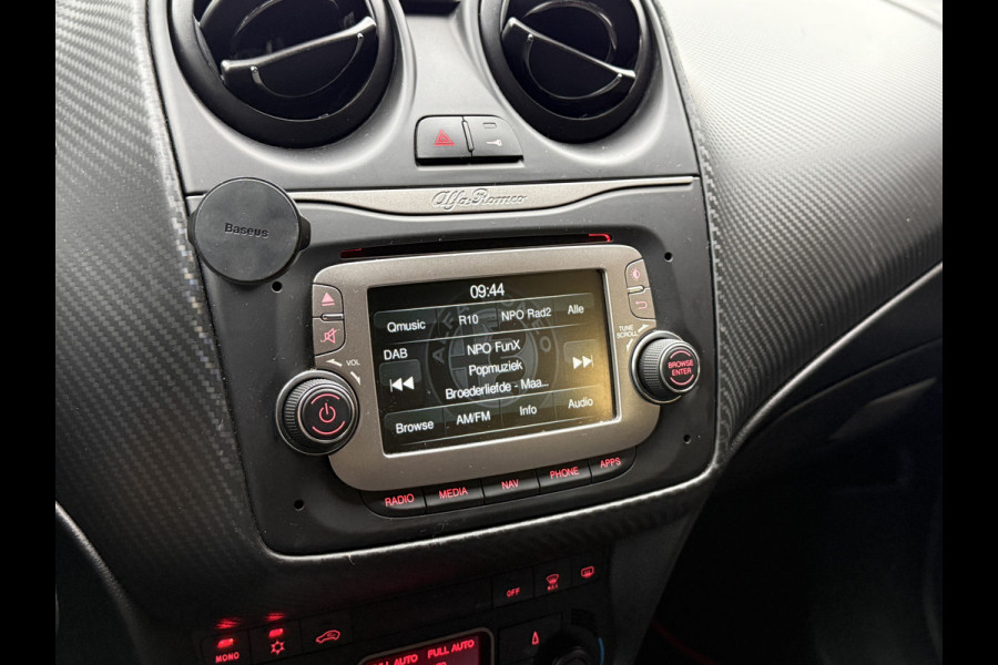 Alfa Romeo MiTo 0.9 TwinAir ECO | Origineel NL | Navigatie | Bluetooth | DAB | Parkeersensoren