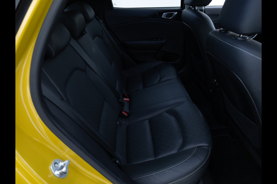 Kia Xceed 1.0 T-GDi ExecutiveLine | Panoramadak | Leer | Stoel- Stuur- Achterbankverwarming | Stoelkoeling | JBL-Audio, Apple Carplay/Android Auto, Memorystoel, Elektrische Achterklep, Achteruitrijcamera