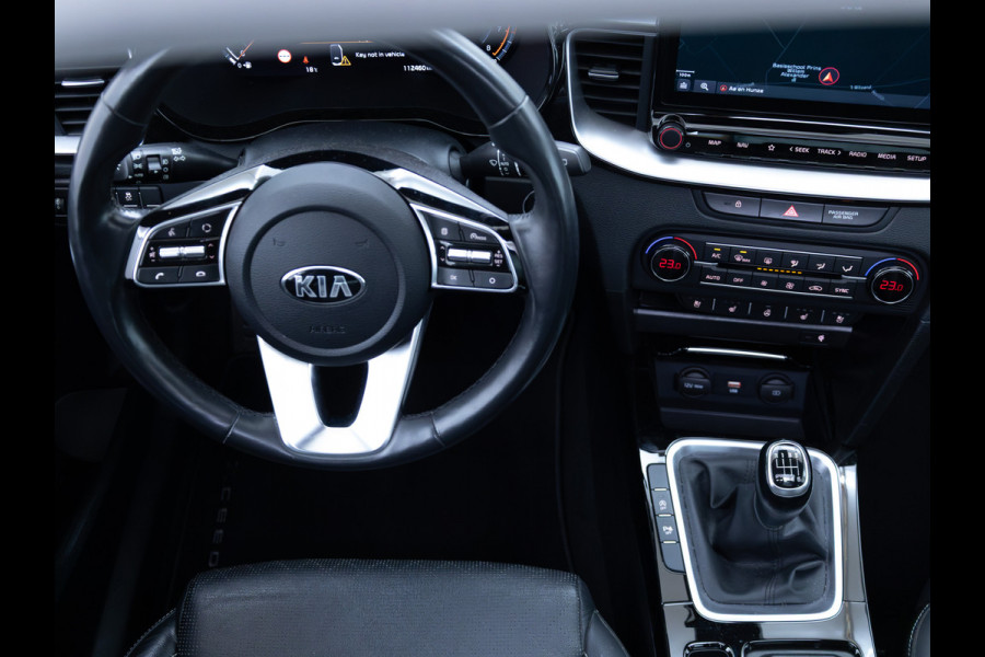 Kia Xceed 1.0 T-GDi ExecutiveLine | Panoramadak | Leer | Stoel- Stuur- Achterbankverwarming | Stoelkoeling | JBL-Audio, Apple Carplay/Android Auto, Memorystoel, Elektrische Achterklep, Achteruitrijcamera
