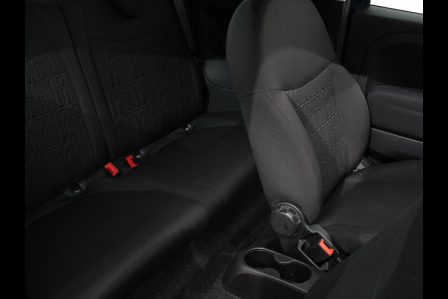 Fiat 500 1.0 Hybrid Bellavita Navigatie Apple Carplay/Android Auto Climate Control Lichtmetalen velgen Parkeer sensoren