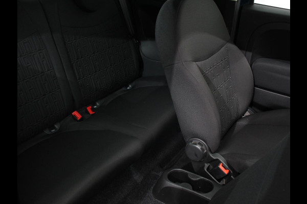 Fiat 500 1.0 Hybrid Bellavita Navigatie Apple Carplay/Android Auto Climate Control Lichtmetalen velgen Parkeer sensoren