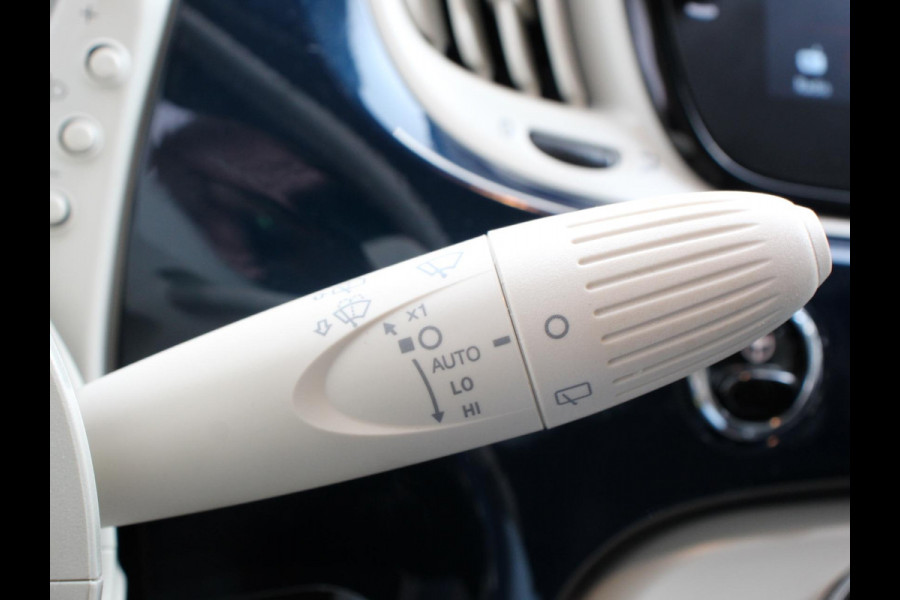Fiat 500 1.0 Hybrid Bellavita Navigatie Apple Carplay/Android Auto Climate Control Lichtmetalen velgen Parkeer sensoren