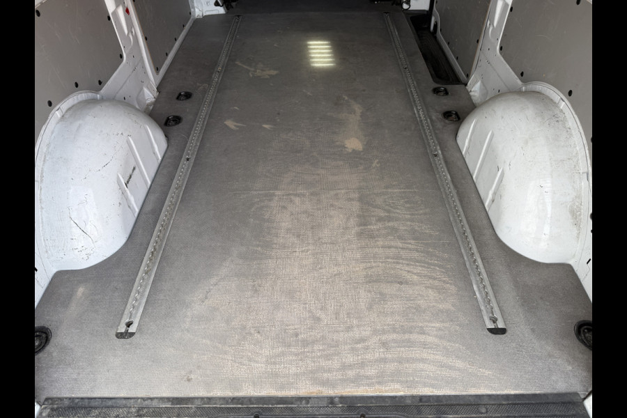 Mercedes-Benz Vito 116 1.9 CDI Automaat L3 XL Climate Control Cruise Control Camera Stoelverwarming Parkeersensoren voor achter
