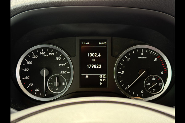 Mercedes-Benz Vito 116 1.9 CDI Automaat L3 XL Climate Control Cruise Control Camera Stoelverwarming Parkeersensoren voor achter