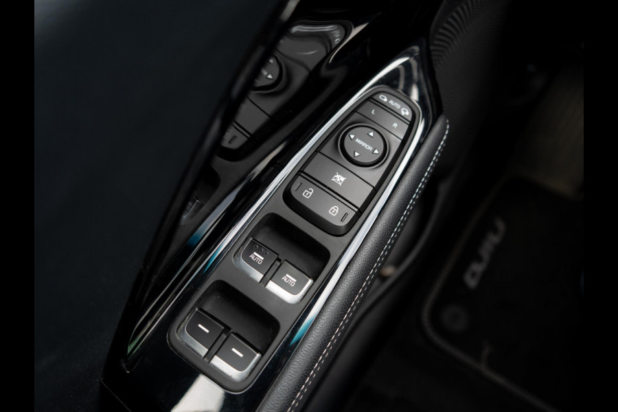 Kia e-Niro DynamicPlusLine 64 kWh SOH 98,7 % |Stoel en stuurverwarming | Schuif/-kanteldak | Achteruitrijcamera | Navigatie | Carplay | PDC voor & achter | Achteruitrijcamera