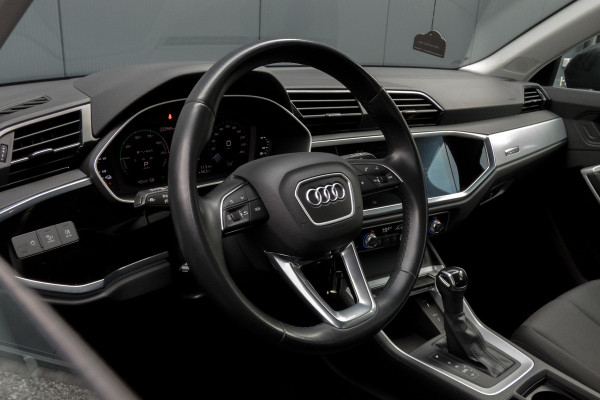 Audi Q3 45 TFSI e S edition | S-line | SOH 95% | Apple carplay | Trekhaak | ACC | Stoelverwarming