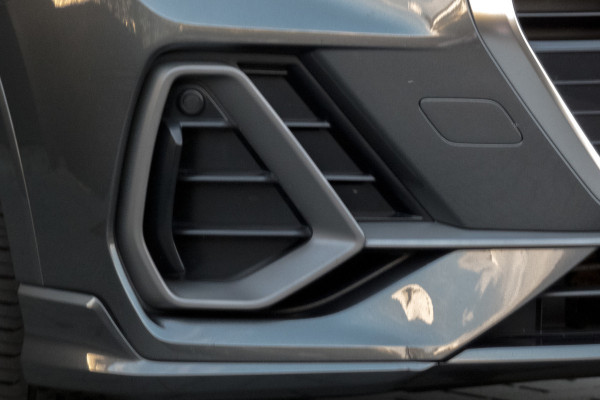 Audi Q3 45 TFSI e S edition | S-line | SOH 95% | Apple carplay | Trekhaak | ACC | Stoelverwarming