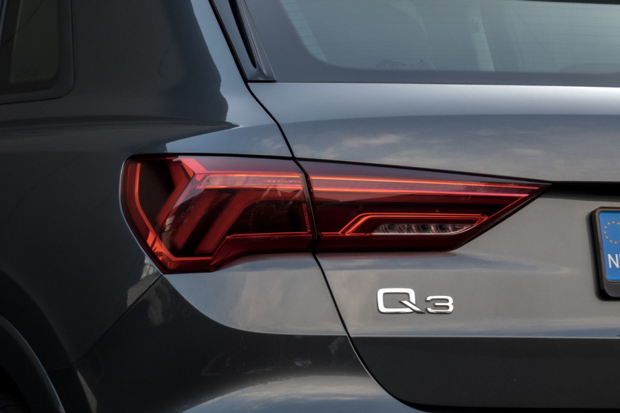 Audi Q3 45 TFSI e S edition | S-line | SOH 95% | Apple carplay | Trekhaak | ACC | Stoelverwarming