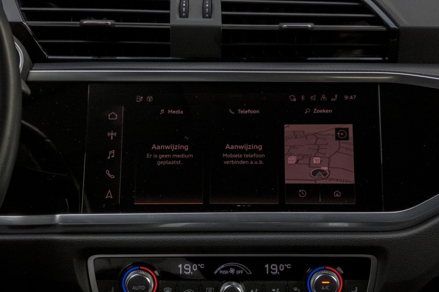Audi Q3 45 TFSI e S edition | S-line | SOH 95% | Apple carplay | Trekhaak | ACC | Stoelverwarming